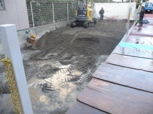 再生砂埋め戻し,新宿区,地下駐車場